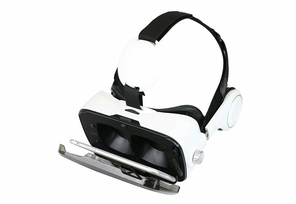 New ๐ Bluetooth VR Headset with Earphones by Sharper Image ๐งจ - Image 4