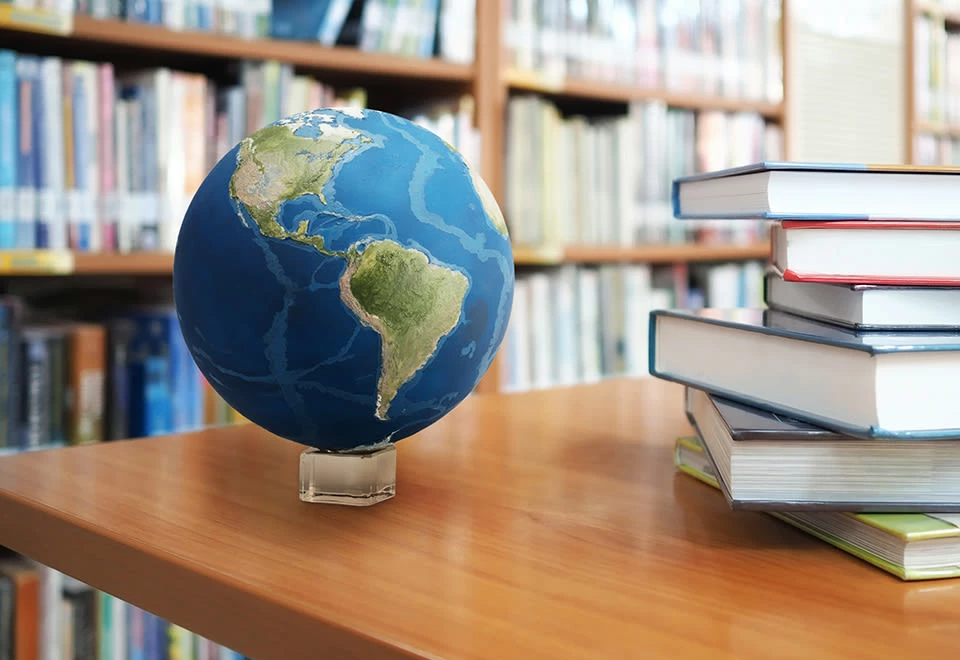 Best Sale 🔔 Augmented Reality 3D Earth by Quantum AR Technologies ✔️ - Image 4